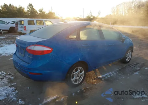 2015 Ford Fiesta Se z USA, uszkodzony, nr VIN 3FADP4BJ1FM181597